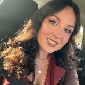 Meet your Posher, Shellie